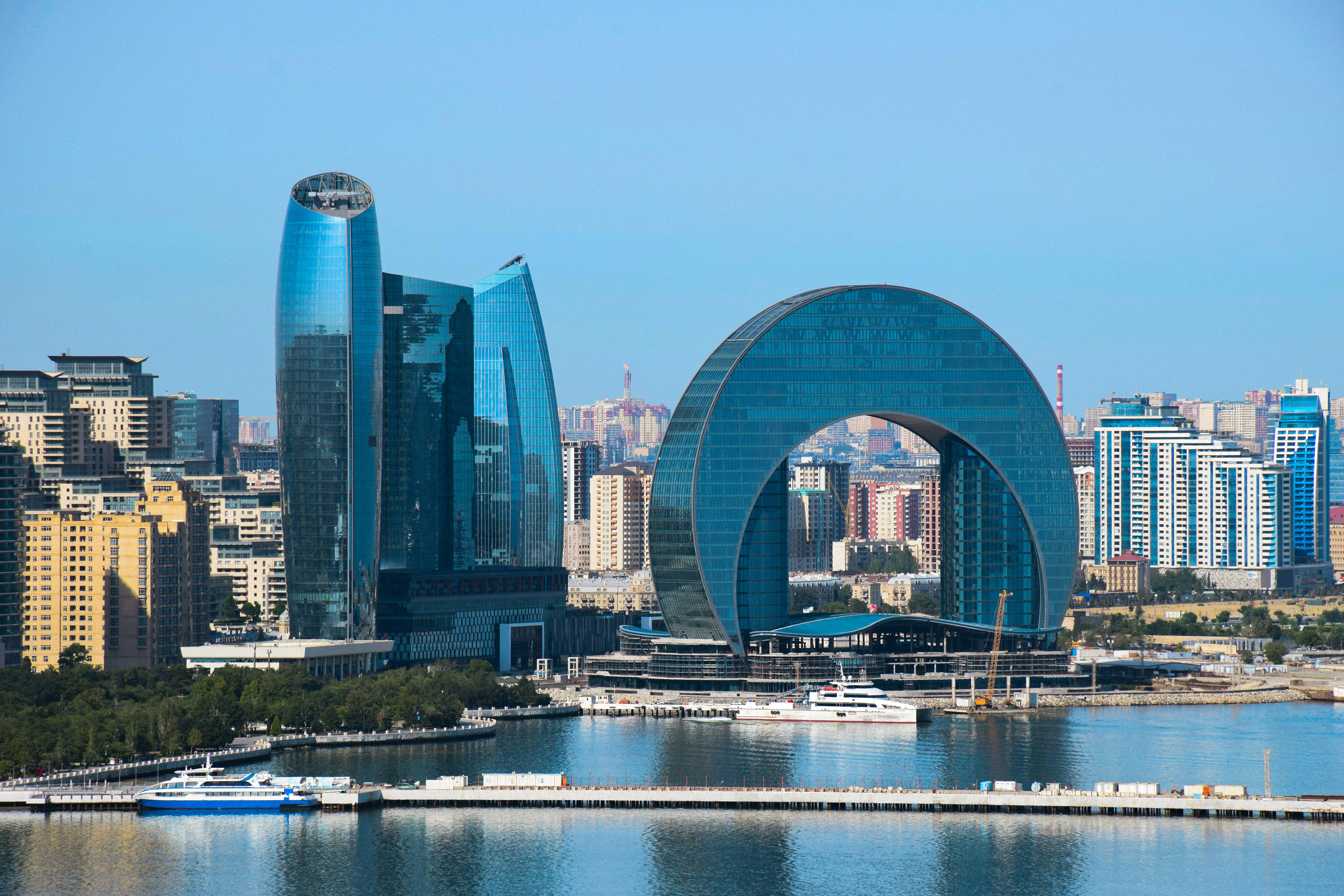 adil sattarov FKt2Nktzalc unsplash (1)